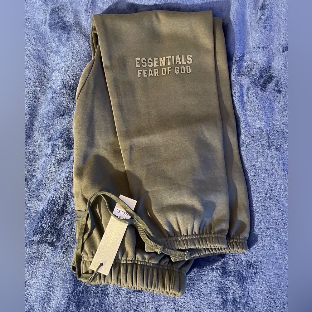 Essentials Sweatpants